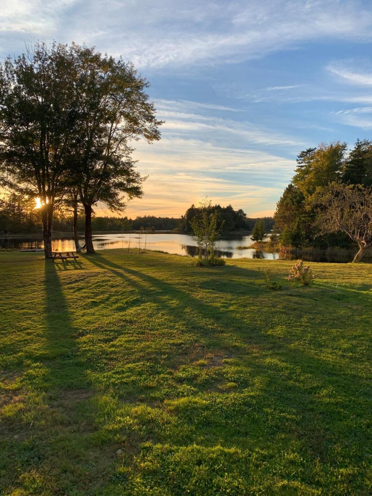 Вилла The Refuge At The Lake And River East Kemptville Экстерьер фото